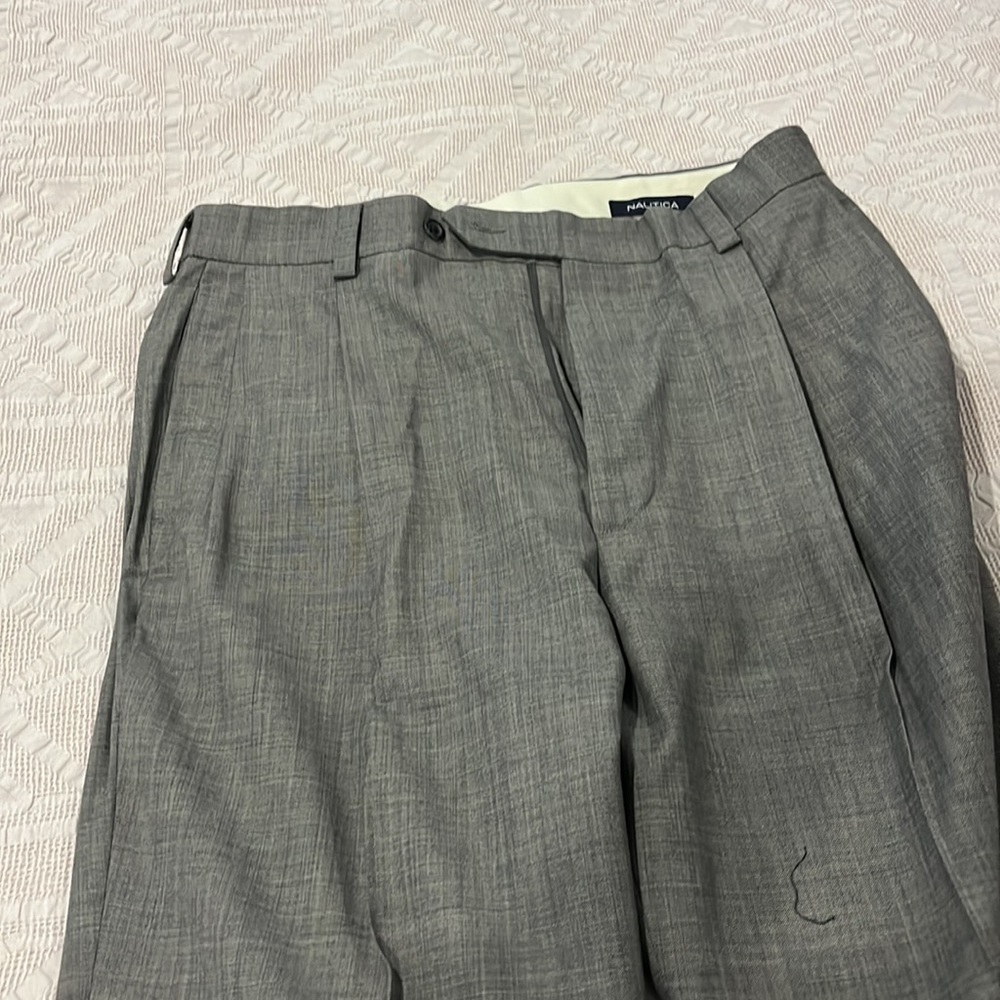 Nautica Suit, 40R, Grey, Never Worn - Picture 6 of 7